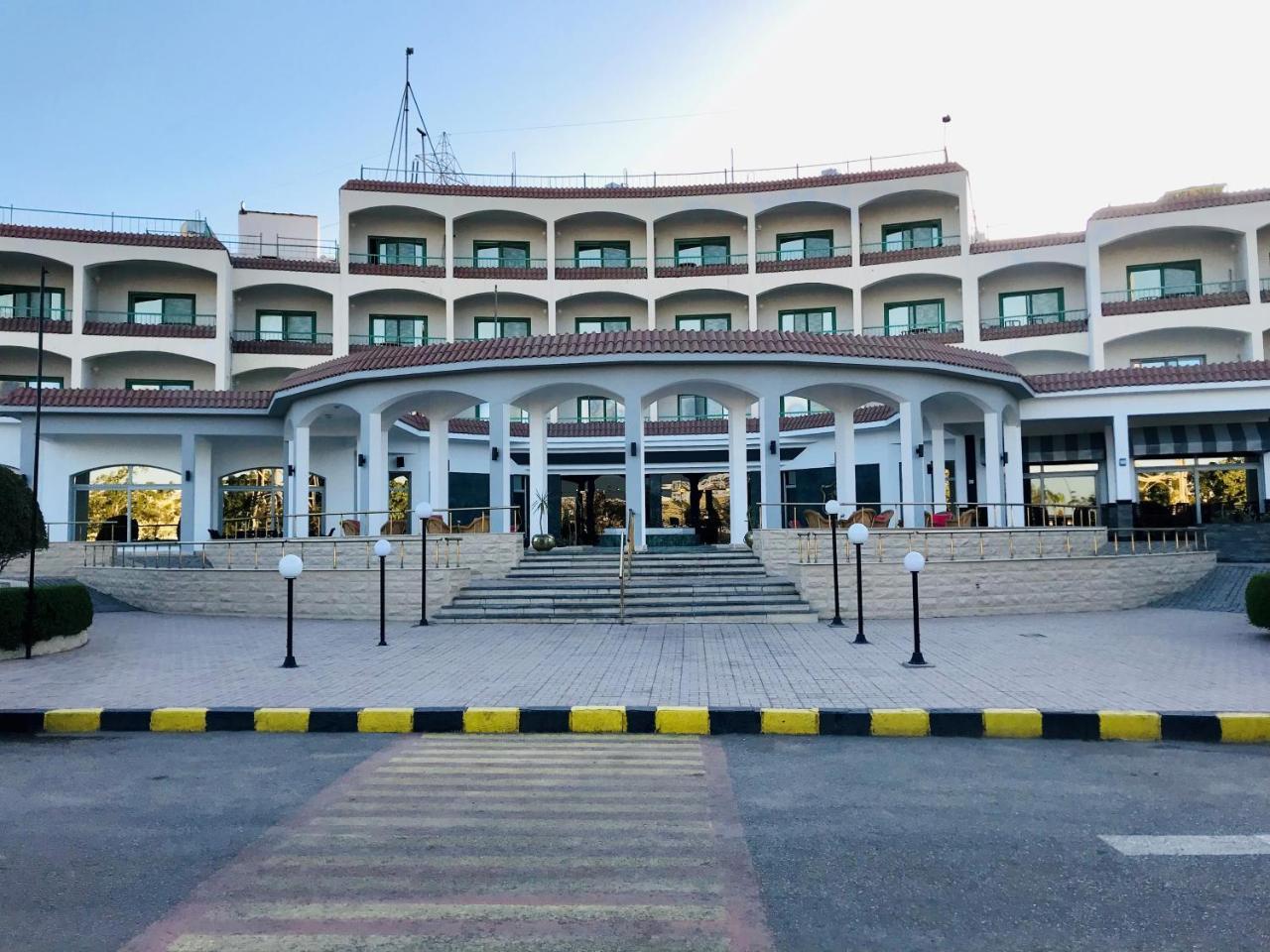 Assiut Cement Hotel Exterior photo